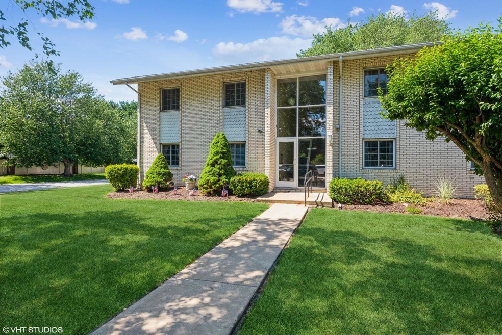 916 Birch Tree Ln, Michigan City, IN 46360 - photo 1