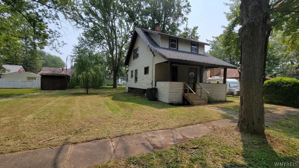 431 Fredericka St, North Tonawanda, NY 14120 - photo 1