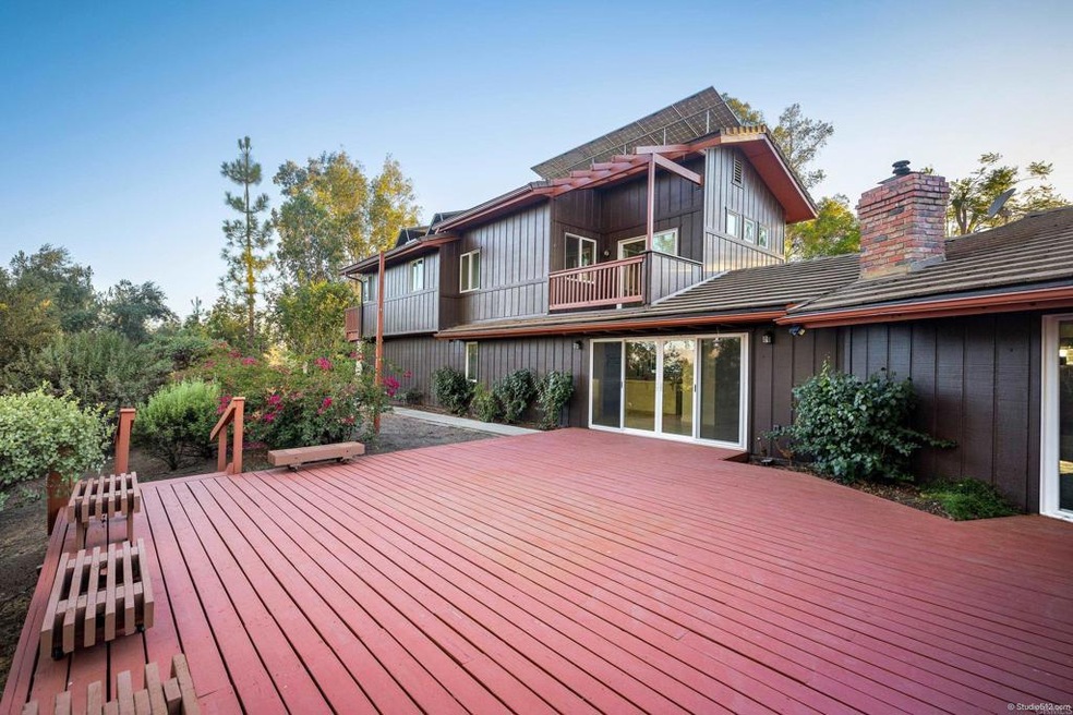 Sold $1,225,000 • Co-Listing Agent