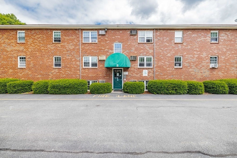 1241 Elm St unit 2B, West Springfield, MA 01089 - photo 1