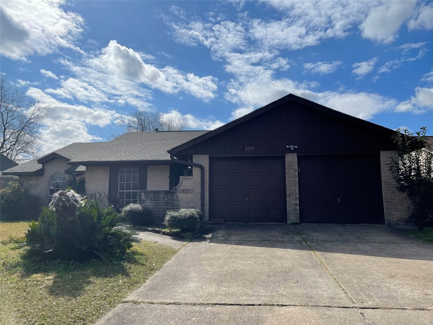 2215 Winter Bay Ln, Houston, TX 77088 - photo 1