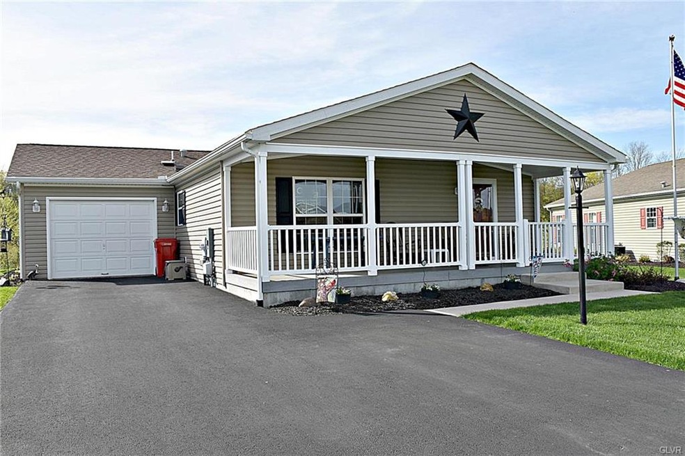 8 Cormorant Dr, Bechtelsville, PA 19505 - photo 1