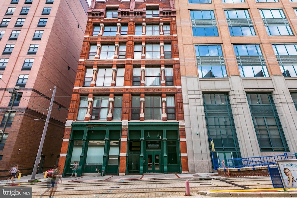 22 S Howard St unit R503, Baltimore, MD 21201 - photo 1