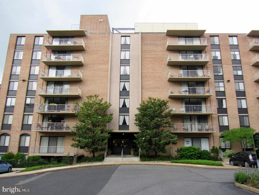 Strath Haven Condominiums unit 822, Swarthmore, PA 19081 - photo 1