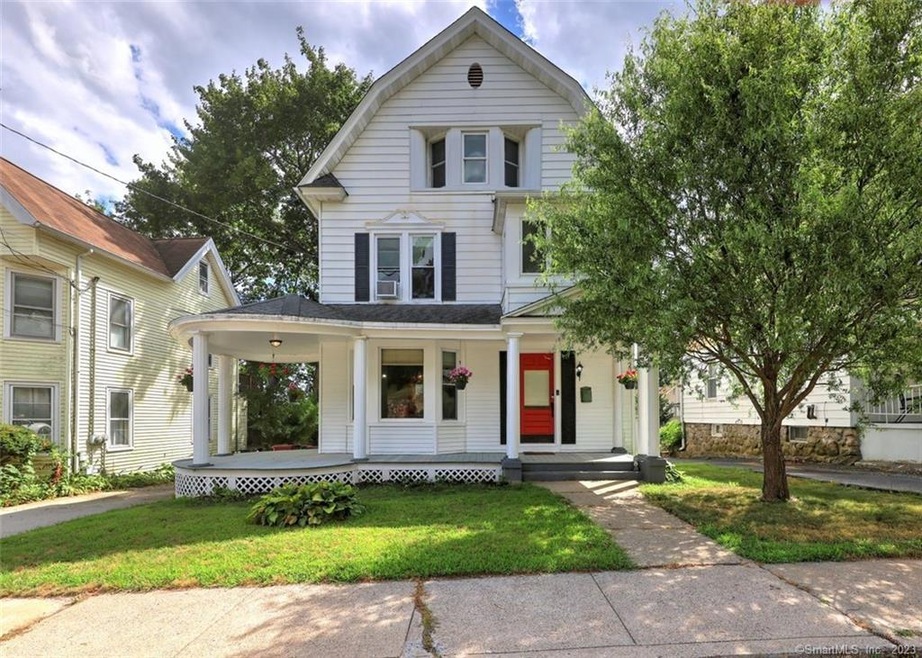 Welcome to the fabulous 28 Sweeney Street!