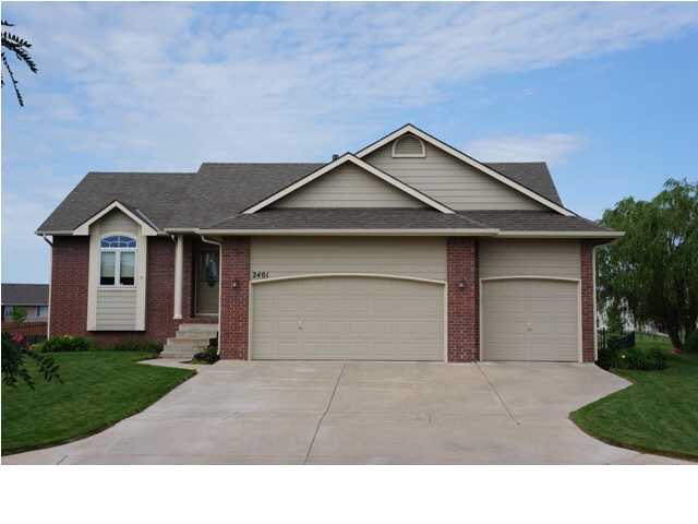 Beautiful Ranch, 5 Bedrooms, 3 Car Garage