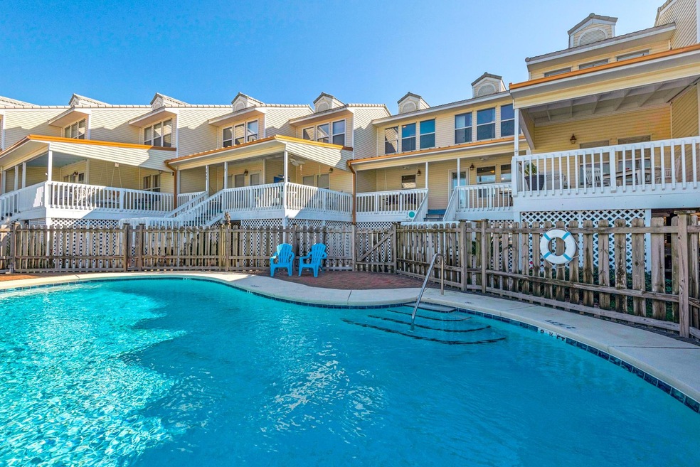 Gulf Island Townhomes