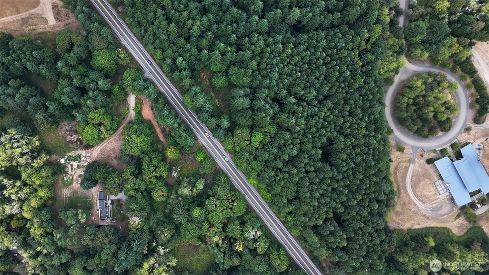 11000 Xx State Hwy 305 NE, Bainbridge Island, WA 98110 - photo 1