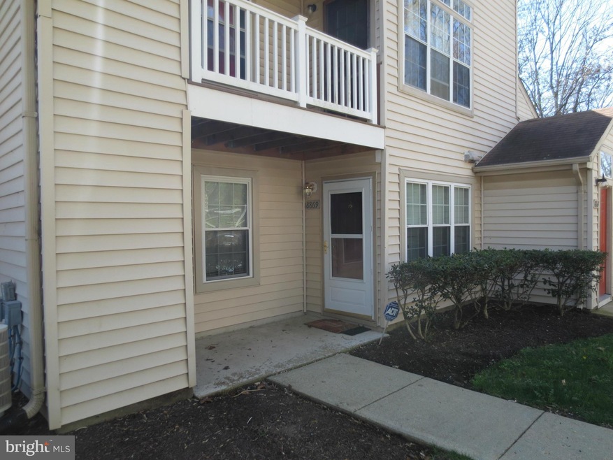 8869 Rusland Ct unit 1, Fort Washington, MD 20744 - photo 1