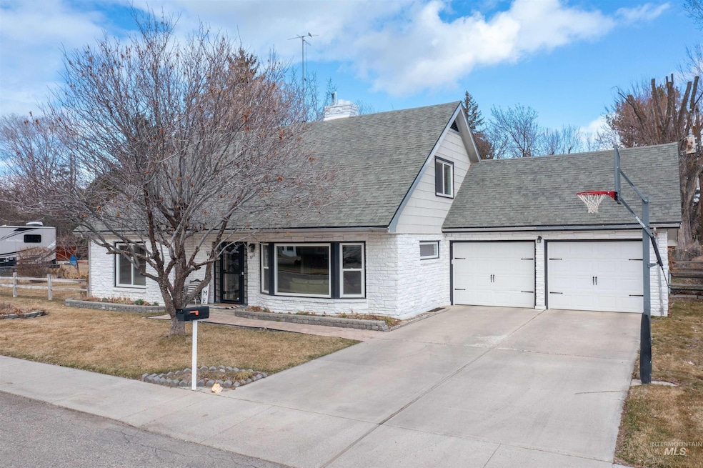 Sold • Co-Listing Agent
