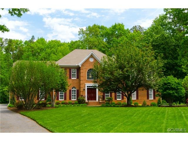 Welcome to 13348 Walke Pointe Way in The Estates a
