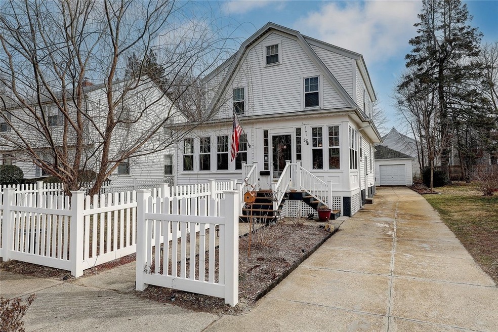Gambrel Colonial
