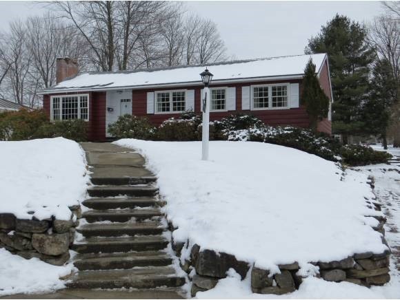 3 Maplewood Ln, Essex Junction, VT 05452 - photo 1