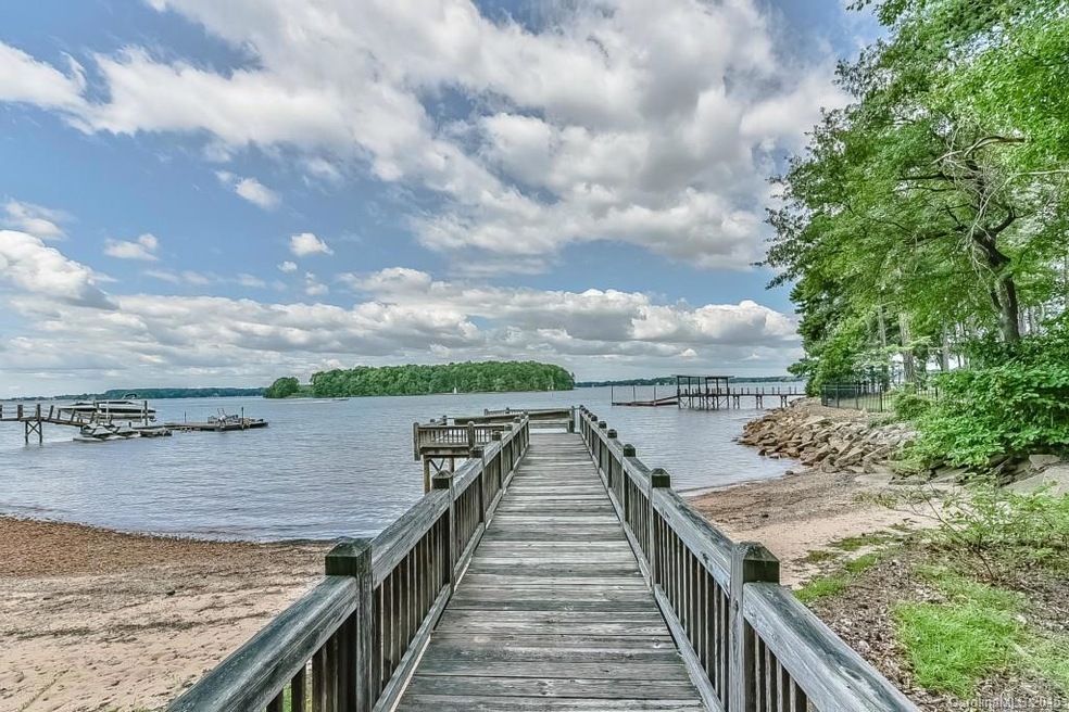 15509 Fishermans Rest Ct unit 627, Cornelius, NC 28031 - photo 1