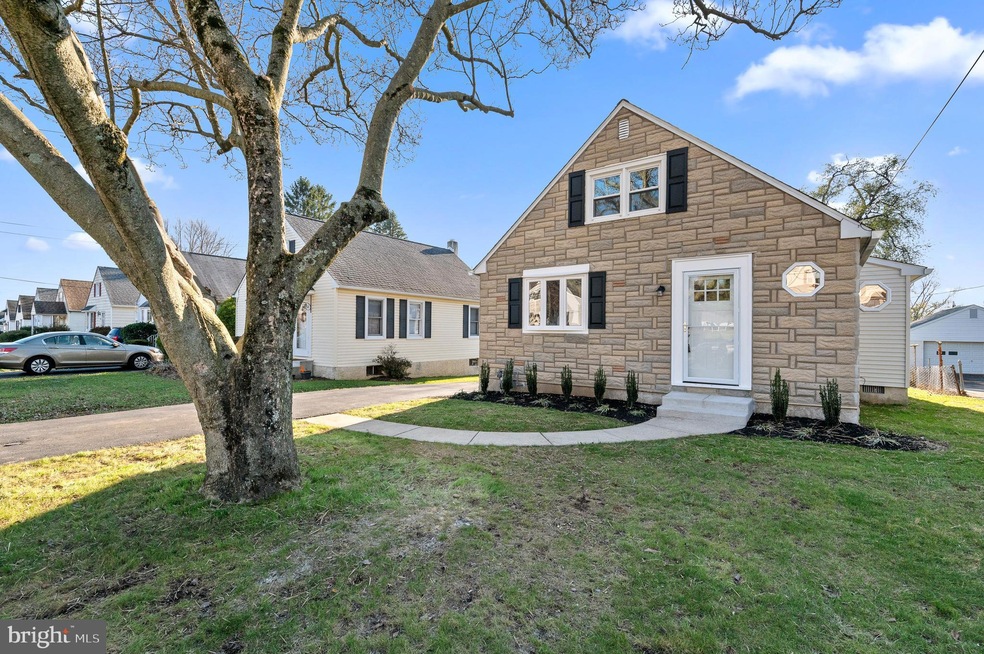 4920 Shepard St, Brookhaven, PA 19015 - photo 1