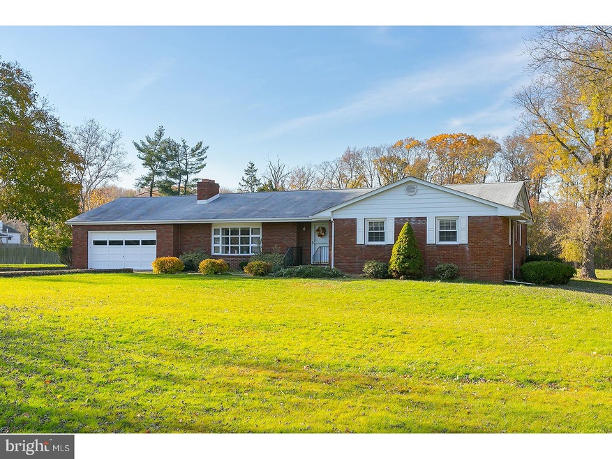 631 Mantua Grove Rd, West Deptford, NJ 08066 - photo 1