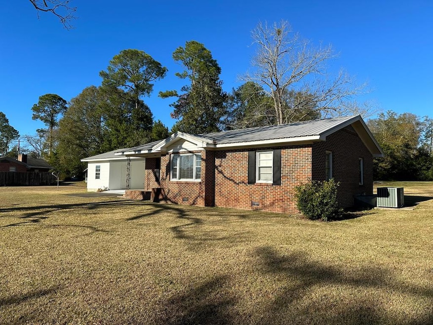 119 Broad St SW, Poulan, GA 31781 - photo 1