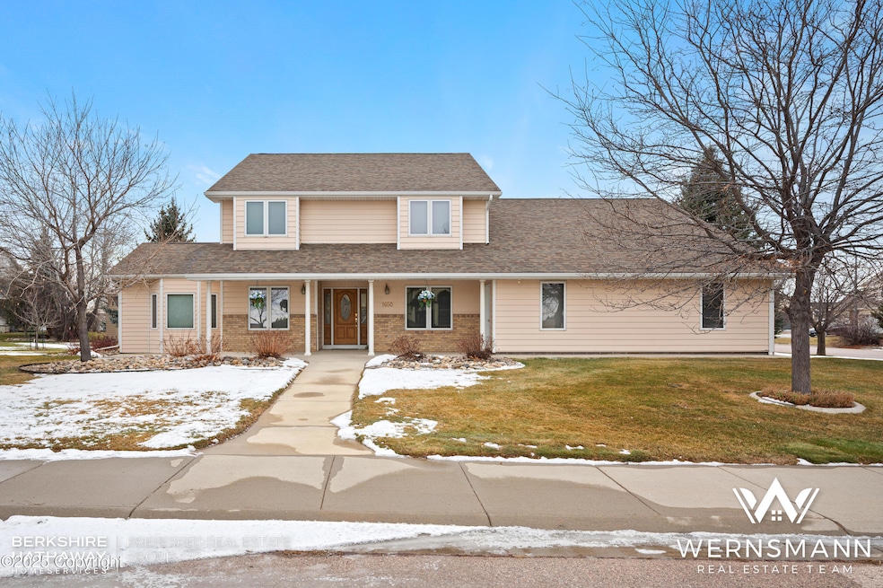 1650 Country Club Rd, Gillette, WY 82718 - photo 1