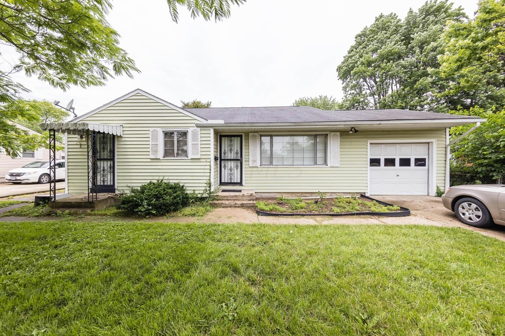 4544 Etna Rd, Columbus, OH 43213 - photo 1