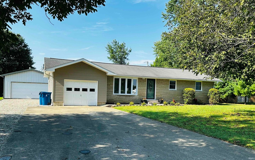 122 E Burrell St, Odon, IN 47562 - photo 1