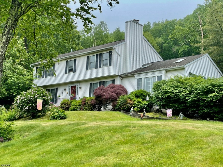 12 Pudding Stone Ln, Oak Ridge, NJ 07438 - photo 1