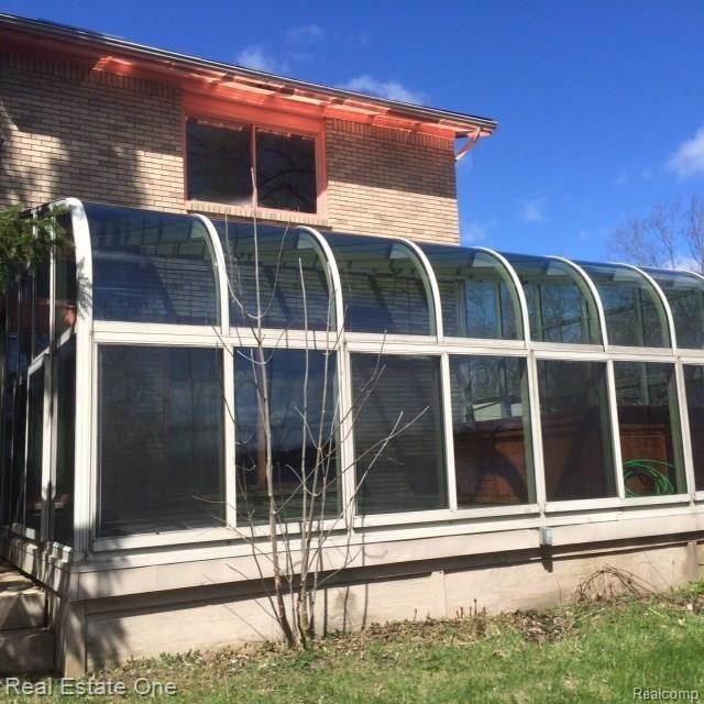 4375 Borland St, West Bloomfield, MI 48323 - photo 1