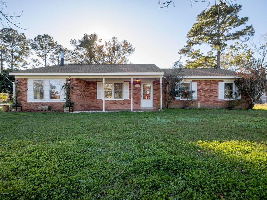 113 Royal Ct, Jacksonville, NC 28546 - photo 1