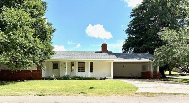 306 W 9th St, Cordell, OK 73632 - photo 1