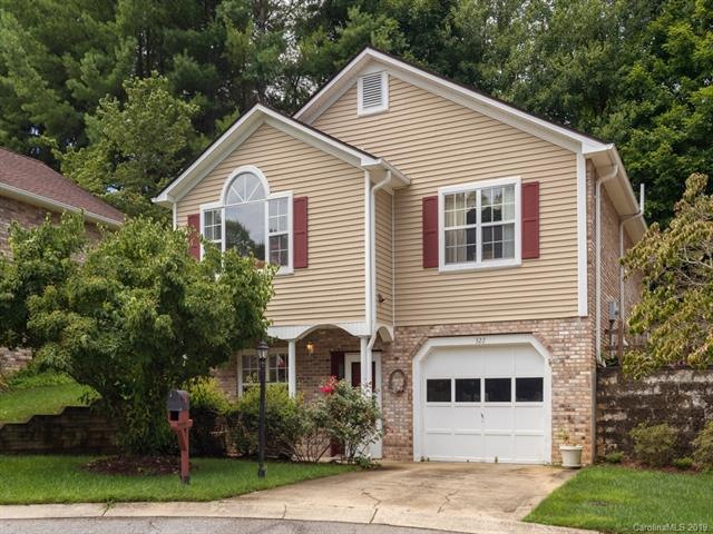 Lovely 2 level condo at end of cul-de-sac in Plantation Walk