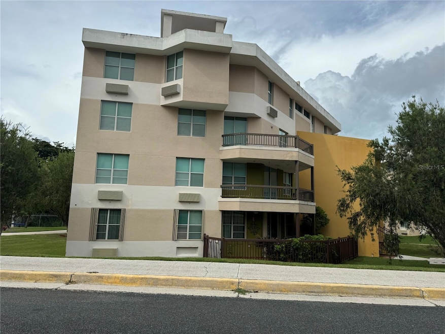 Edif 3 Chalets de Las Muesas unit 3-G, Cayey, PR 00736 - photo 1