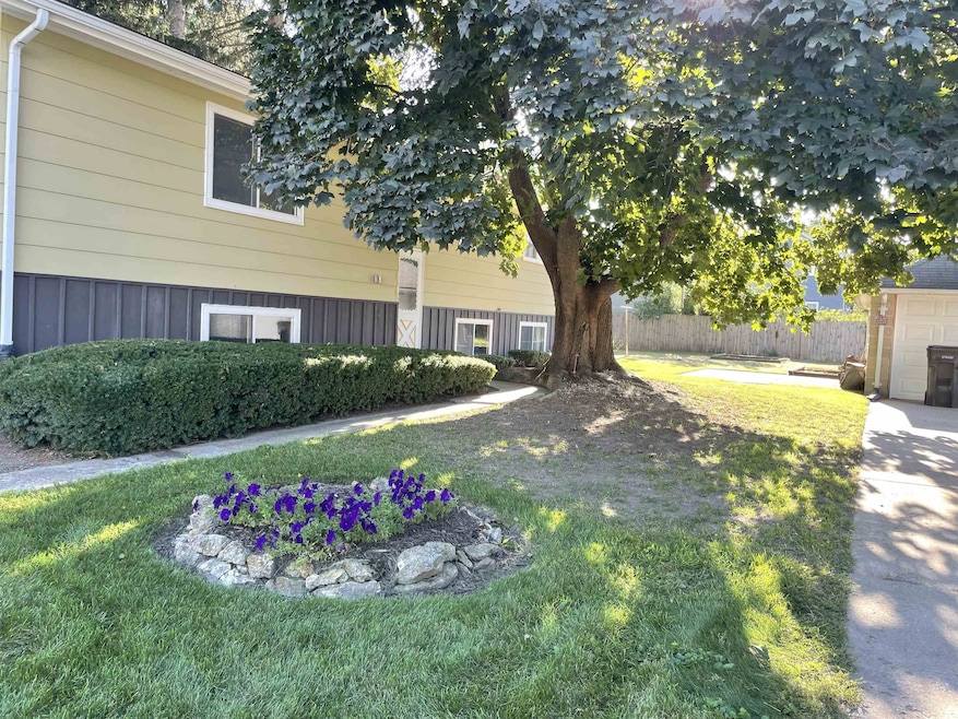 Sold $325,160 • Co-Listing Agent