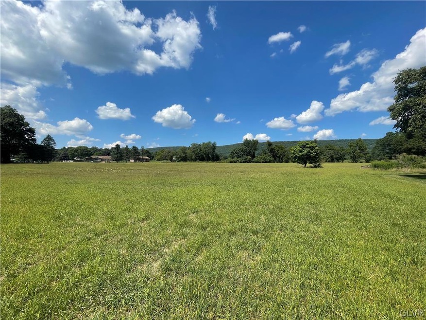 8734 Brown St, Slatington, PA 18080 - photo 1