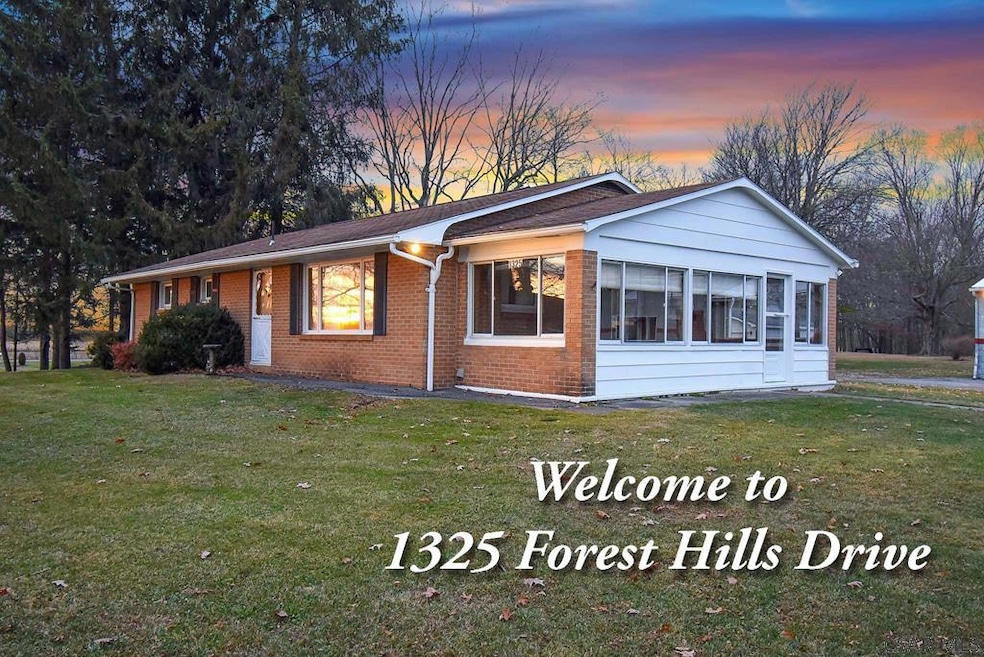 1325 Forest Hills Dr, Salix, PA 15952 - photo 1