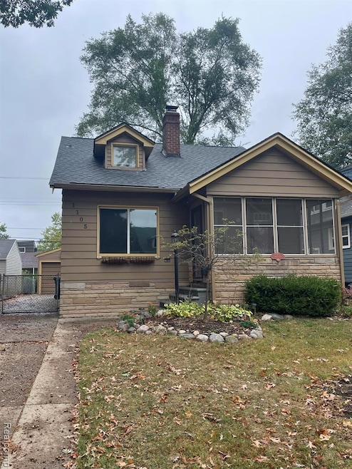 1105 E 5th St, Royal Oak, MI 48067 - photo 1