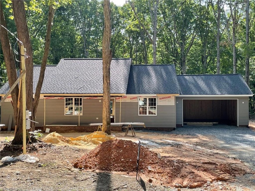 628 Cardinal St, Asheboro, NC 27205 - photo 1