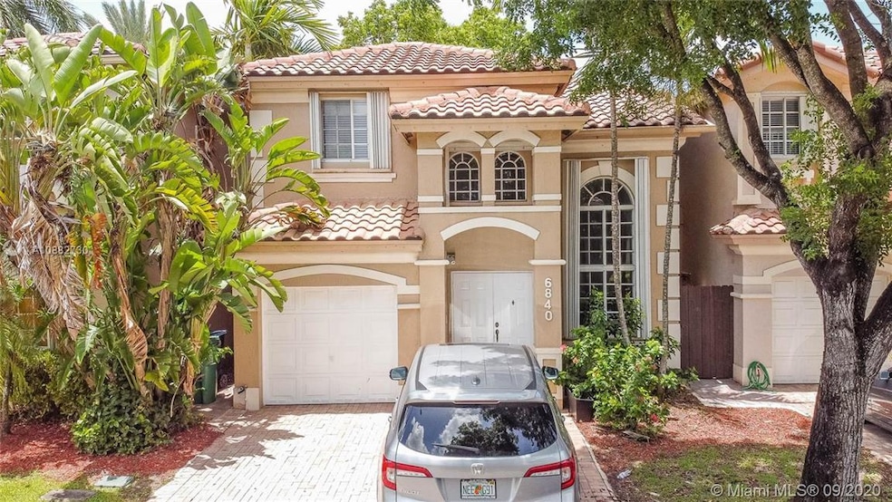 6840 NW 109th Ct, Doral, FL 33178 - photo 1