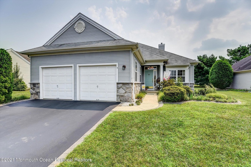 9 Milton Dr, Manchester, NJ 08759 - photo 1