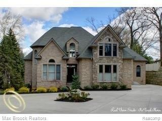 1 EXTERIOR.jpg