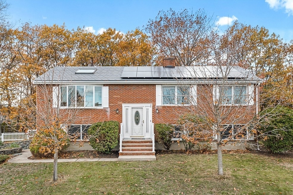 25 Murdoch Rd, Stoneham, MA 02180 - photo 1