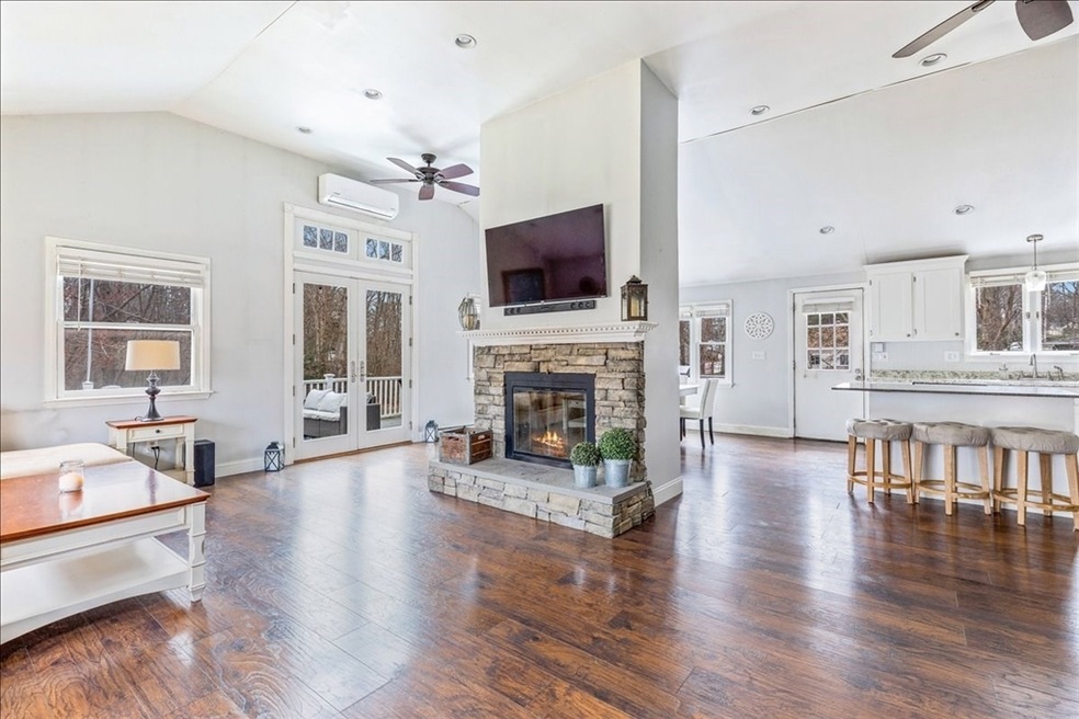 1 Country Ln, Hingham, MA 02043 - photo 1