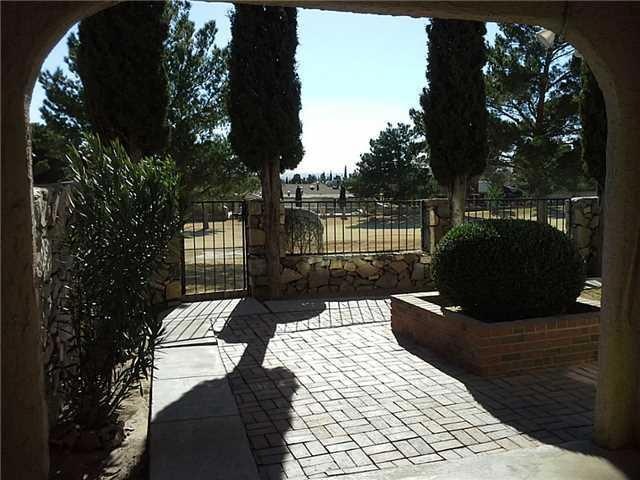 11248 Enid Wilson Ln unit 11248, El Paso, TX 79936 - photo 1