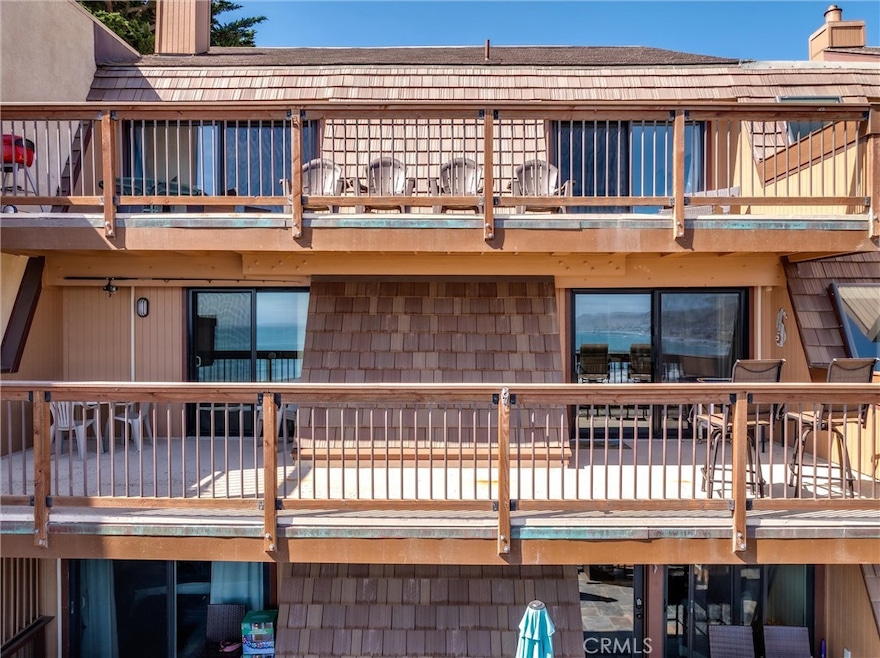 For Sale $1,295,000 • Co-Listing Agent