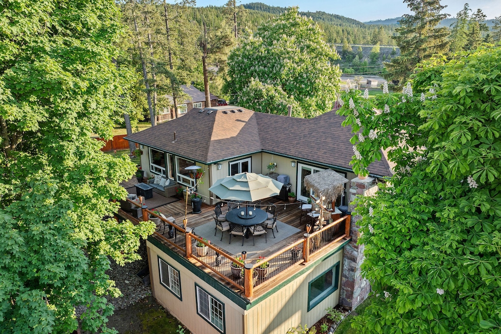 For Sale $1,777,500 • Co-Listing Agent