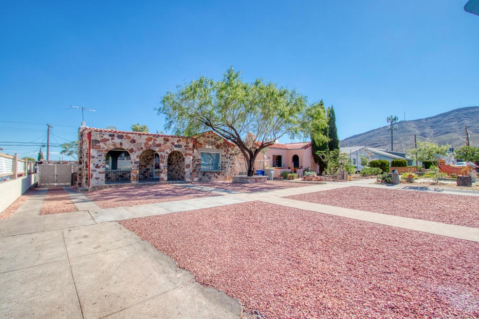 2920 Altura Ave, El Paso, TX 79930 - photo 1