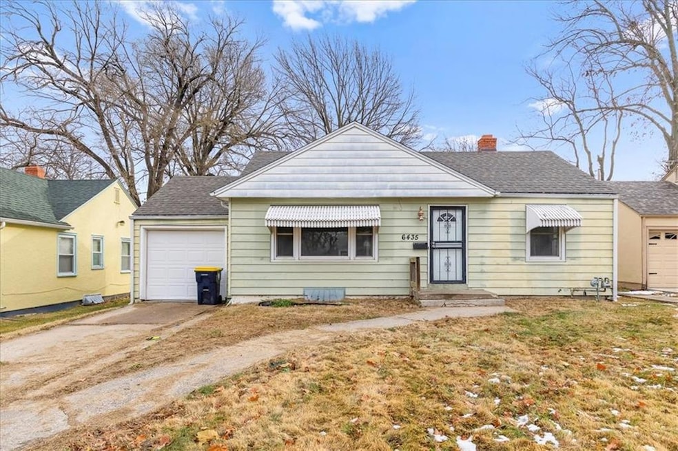 6435 Walrond Ave, Kansas City, MO 64132 - photo 1