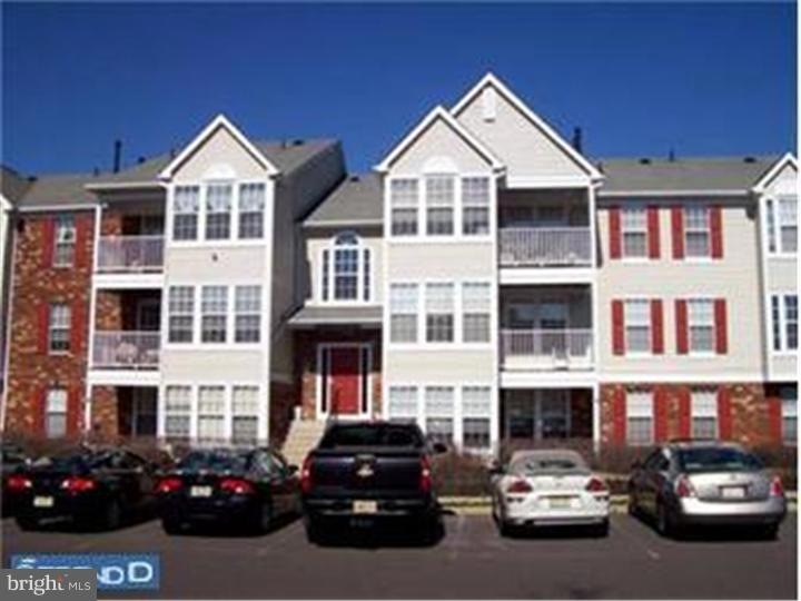 42 Inverness Cir unit 42, Marlton, NJ 08053 - photo 1