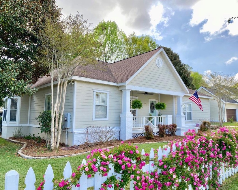 116 Morning Glory Ln, Dothan, AL 36305 - photo 1