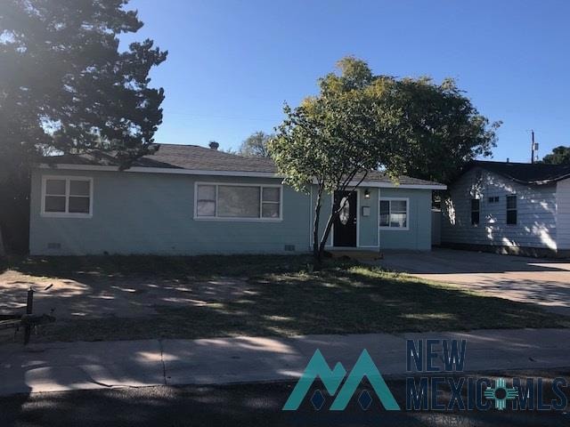 109 W Yeso Dr, Hobbs, NM 88240 - photo 1