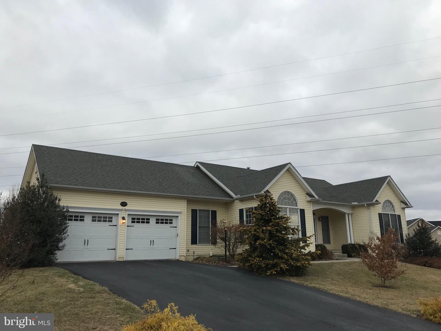 13604 Halifax Dr, Hagerstown, MD 21742 - photo 1