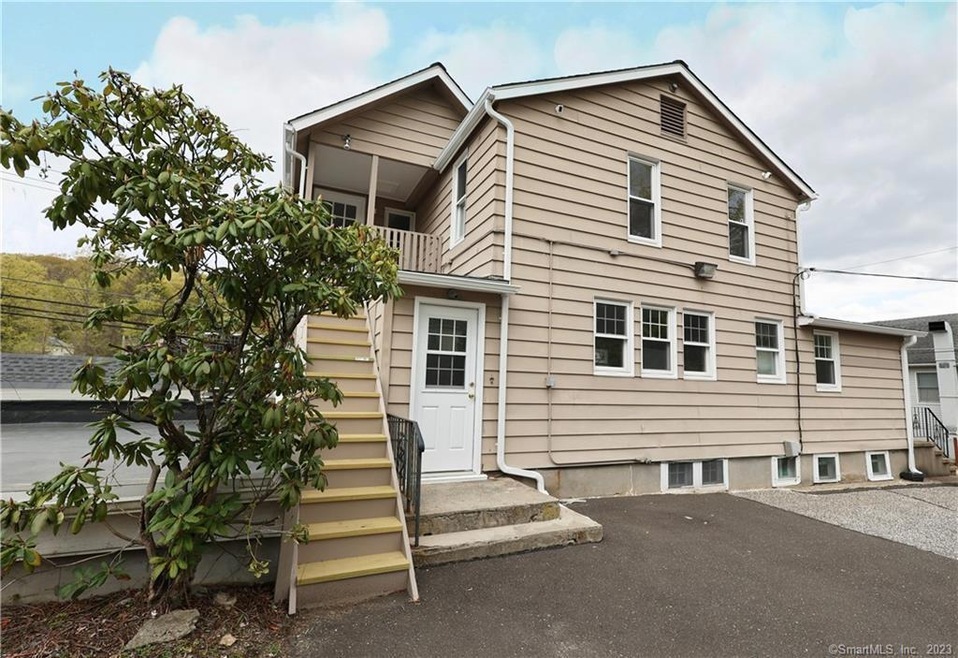 2 Park Ln, Ridgefield, CT 06877 - photo 1